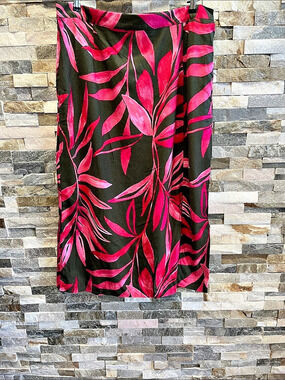 Time and Tru Floral Maxi Skirt in Black & Pink Size XL NWT
